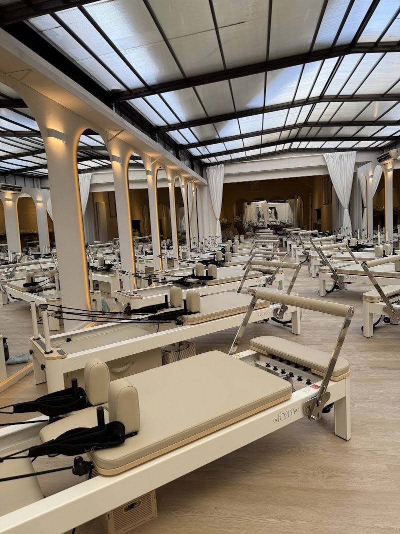 Studio pilates FORM reformerstudio.be à Ixelles