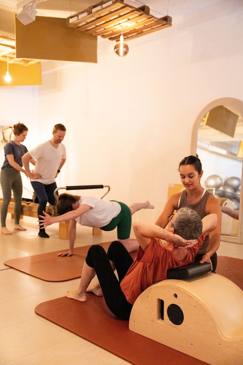 Studio pilates WAVES - Pilates | Health | Gym | Education à Holsbeek