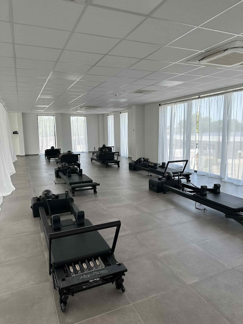 Studio pilates B-mine studio à Willebroek