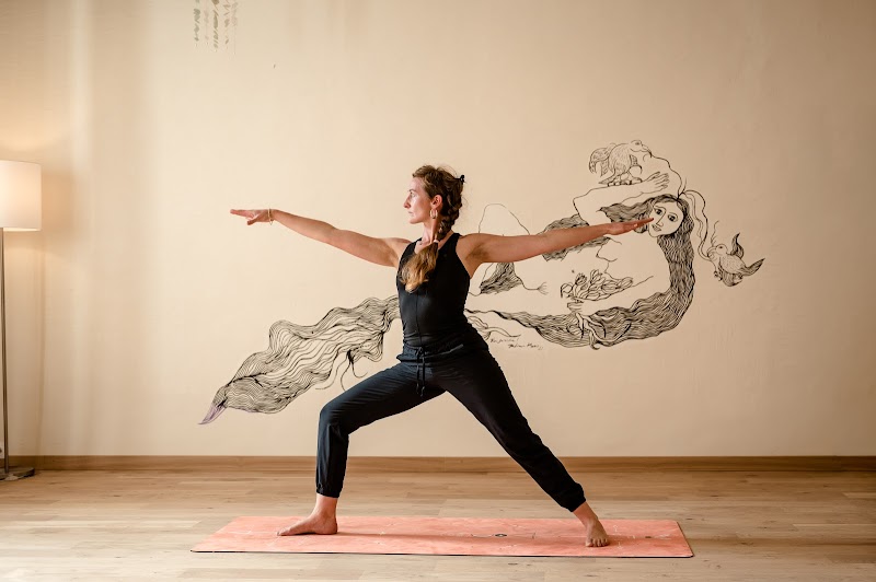 IONA YOGA – studio pilates à Tournus