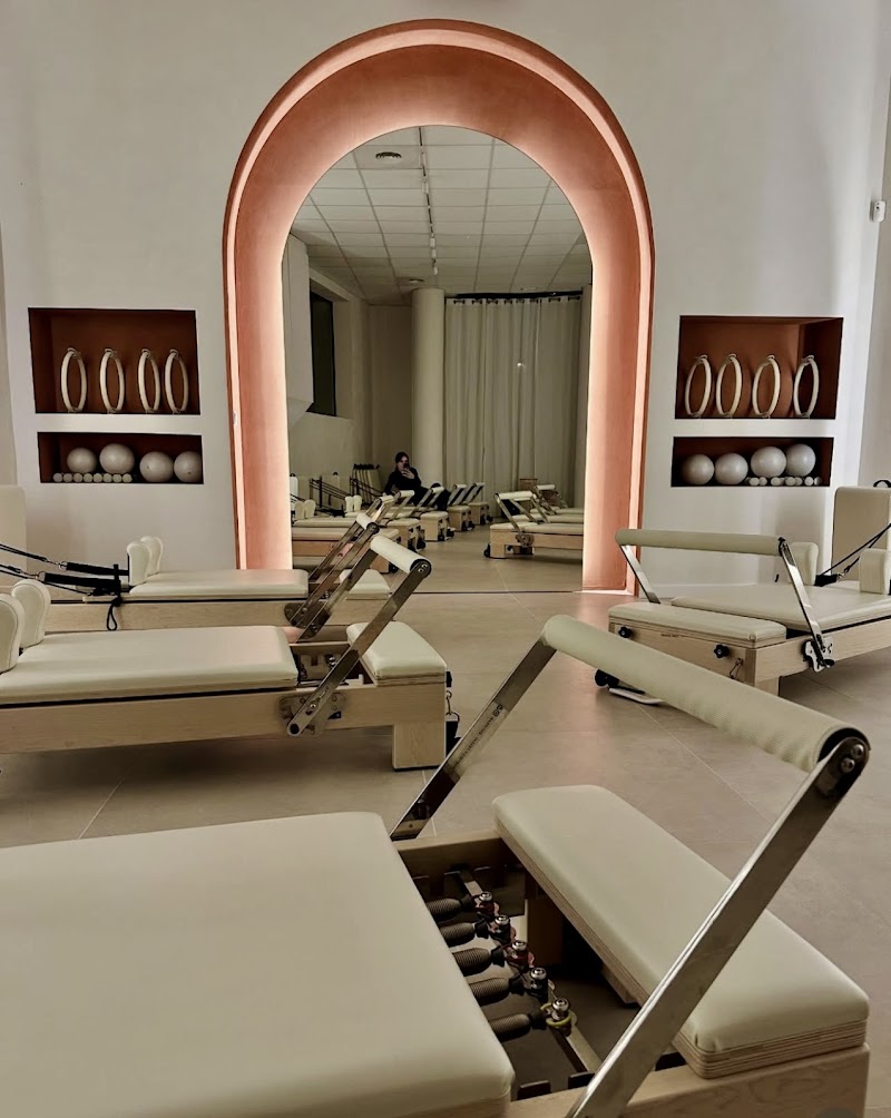 Studio pilates AMO PILATES SOCIETY