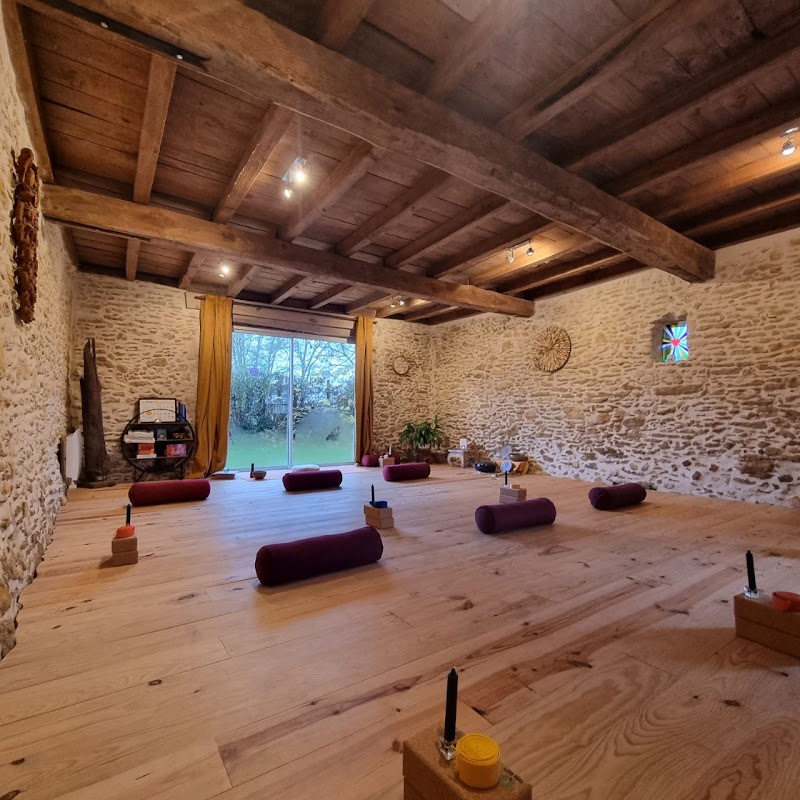 Association YOGA BAZY – studio pilates à Saint-Pierre-du-Mont