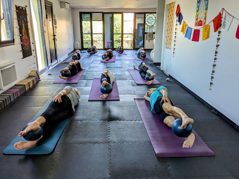 Om Shanti Yoga Pilates Massages Ayurvédiques – studio pilates à Bormes-les-Mimosas
