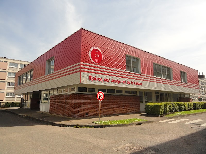 Maison des Jeunes et de la Culture – studio pilates à Lillebonne