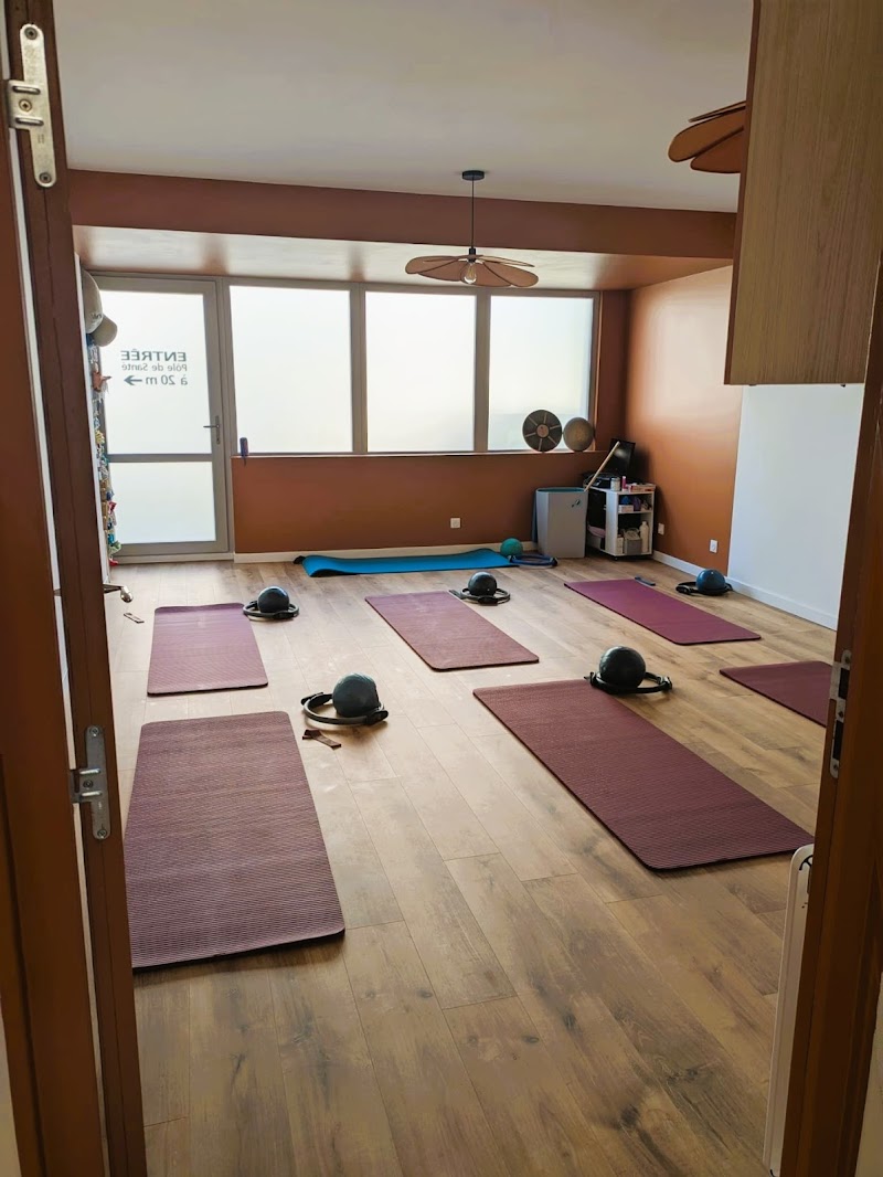 Studio pilates Pilates, Massage bien-être, Massage femme enceinte, Massage bébé, Massage viscéral, Portage physiologique "MamaPilates"